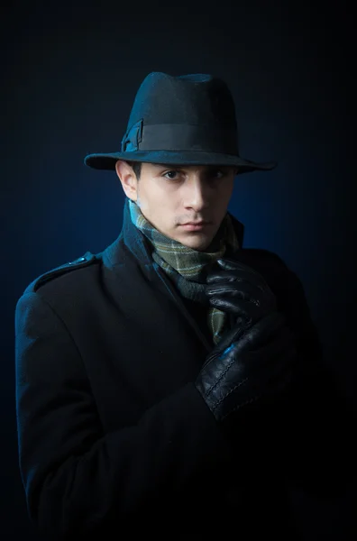 depositphotos_86962466-stock-photo-retro-style-male-portrait.jpg