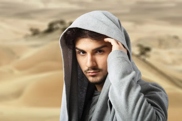 Männliches Porträt im arabischen Stil — Stockfoto