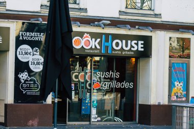 Fransa 'nın 31 Ekim 2020' de Coronavirus salgınının ardından hükümet tarafından kapatılan ve Fransa 'yı etkileyen iş görüşünü sınırlamak amacıyla kapatıyor.