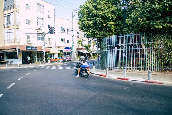 Tel Awiw Izrael Listopad 2020 Widok Niezidentyfikowanych Ludzi Toczących Się — Zdjęcie stockowe