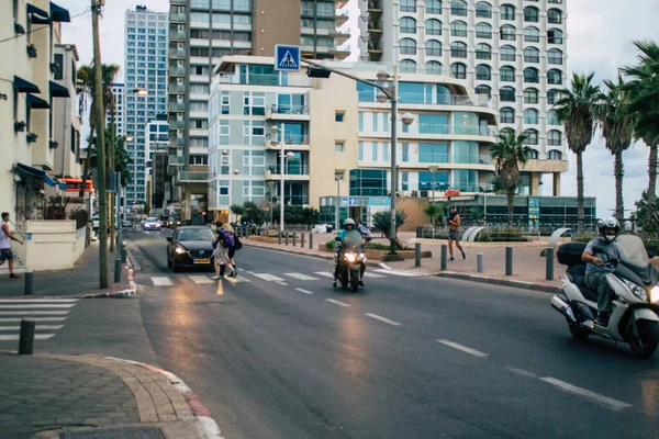 Tel Aviv Israel Noviembre 2020 Vista Personas Identificadas Rodando Las — Foto de Stock