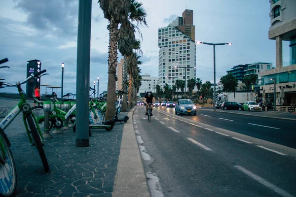 Tel Aviv Israel Noviembre 2020 Vista Personas Identificadas Rodando Las — Foto de Stock