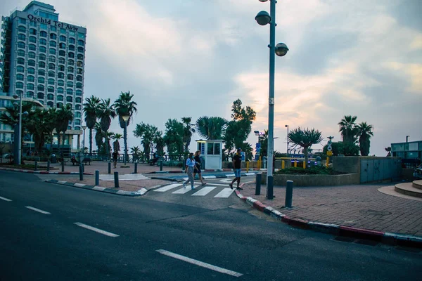 Tel Aviv Israel November 2020 View Unidentified Israeli People Walking — Stock Photo, Image