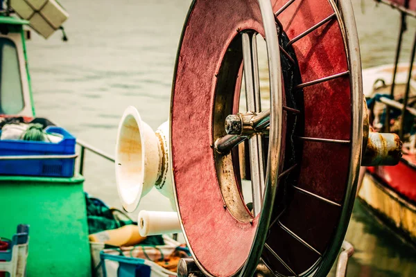 Close Van Een Boot Afgemeerd Jachthaven — Stockfoto