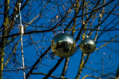 Fransa 14 Kasım 2020 Coronavirus salgını sırasında Reims sokaklarında Noel süslemesi ve nüfusu zapt etme amaçlı tecrit