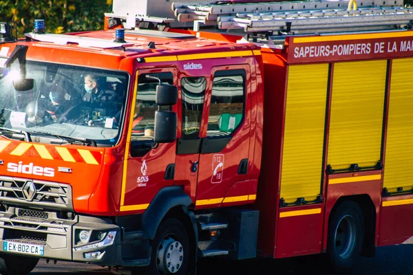 Reims France Novembre 2020 Vue Des Pompiers Français Rouler Dans — Photo