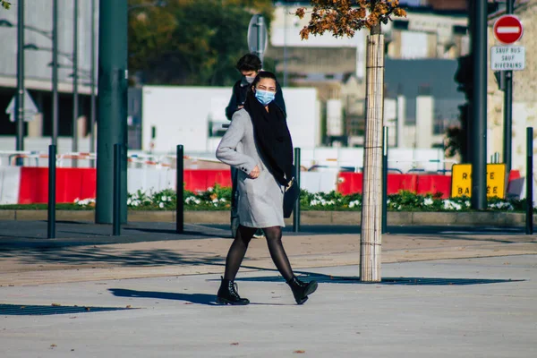 Reims France Noviembre 2020 Vista Peatón Identificado Con Una Máscara — Foto de Stock