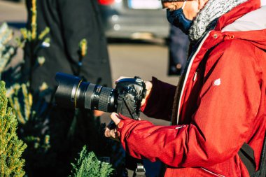 Reims France 28 Kasım 2020 Jean Castex ve Bruno LeMaire, tutukluluk evresinde dükkanların yeniden açılmasına katılan Ekonomi Bakanı