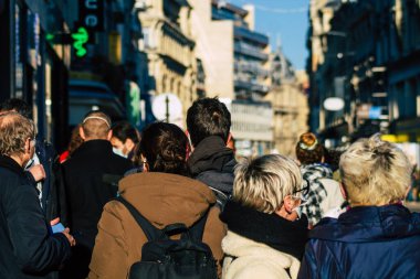 Reims France 28 Kasım 2020 Jean Castex ve Bruno LeMaire, tutukluluk evresinde dükkanların yeniden açılmasına katılan Ekonomi Bakanı