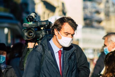 Reims France 28 Kasım 2020 Jean Castex ve Bruno LeMaire, tutukluluk evresinde dükkanların yeniden açılmasına katılan Ekonomi Bakanı
