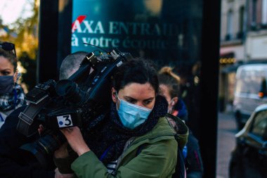 Reims France 28 Kasım 2020 Jean Castex ve Bruno LeMaire, tutukluluk evresinde dükkanların yeniden açılmasına katılan Ekonomi Bakanı