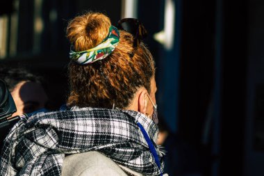 Reims France 28 Kasım 2020 Jean Castex ve Bruno LeMaire, tutukluluk evresinde dükkanların yeniden açılmasına katılan Ekonomi Bakanı