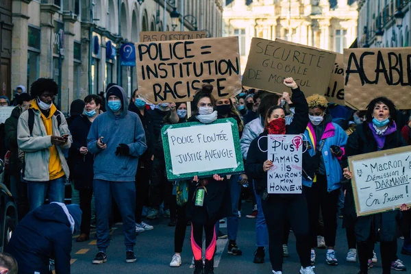 Reims France Noviembre 2020 Vista Manifestantes Identificados Protestando Contra Nuevo — Foto de Stock