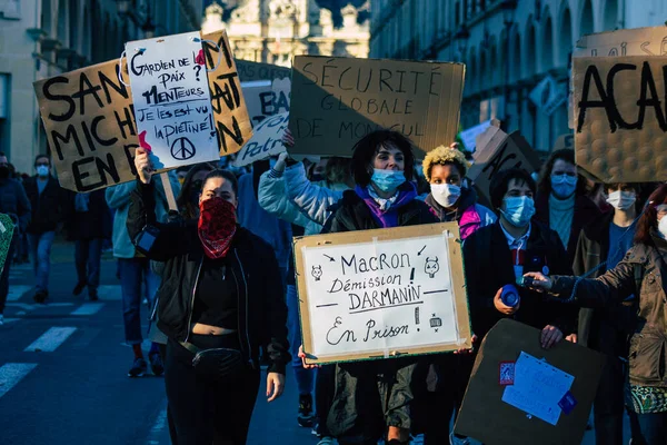 Reims France Noviembre 2020 Vista Manifestantes Identificados Protestando Contra Nuevo — Foto de Stock