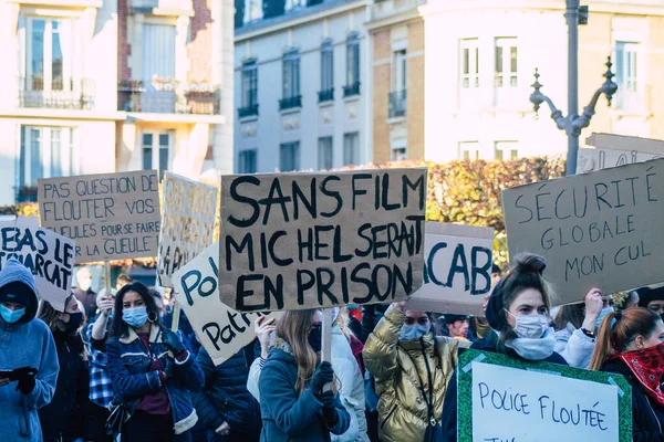 Reims France Noviembre 2020 Vista Manifestantes Identificados Protestando Contra Nuevo —  Fotos de Stock