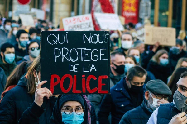 Reims France Noviembre 2020 Vista Manifestantes Identificados Protestando Contra Nuevo — Foto de Stock