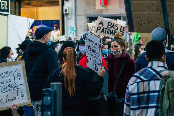 Reims France Noviembre 2020 Vista Manifestantes Identificados Protestando Contra Nuevo — Foto de Stock