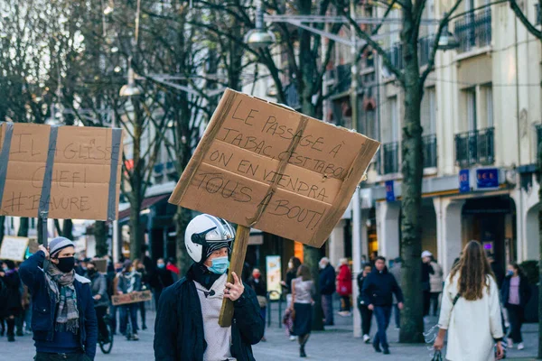 Reims França Novembro 2020 Vista Manifestantes Não Identificados Protestando Contra — Fotografia de Stock