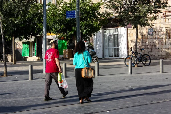 Jerusalén Israel 2019 Vista Personas Israelíes Identificadas Caminando Por Calle — Foto de Stock