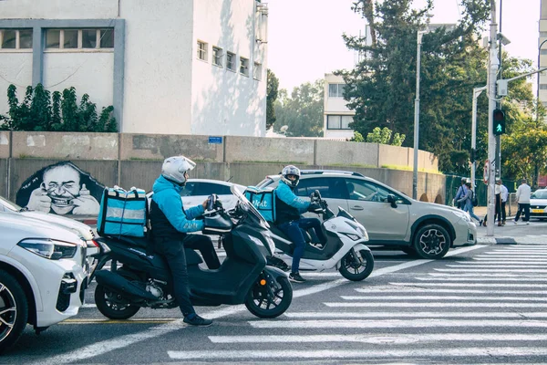 Тель Авив Израиль Декабря 2020 Вид Неопознанных Людей Катающихся Улицам — стоковое фото