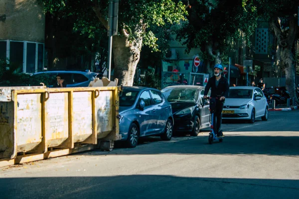 Tel Aviv Israel December 2020 Visa Oidentifierade Människor Rullar Gatorna — Stockfoto