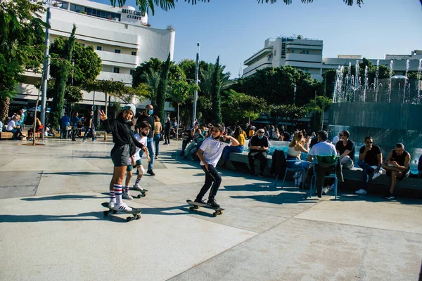 Τελ Αβίβ Ισραήλ Δεκεμβρίου 2020 Άποψη Αγνώστων Ισραηλινών Διασκεδάζουν Και — Φωτογραφία Αρχείου