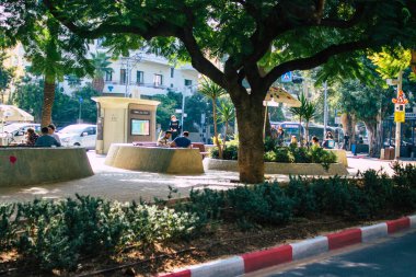 Tel Aviv İsrail 5 Aralık 2020 Tel Aviv şehir merkezinden geçen yeşil gezinti alanı tecrit ve Coronavirus salgını İsrail 'i vurdu.