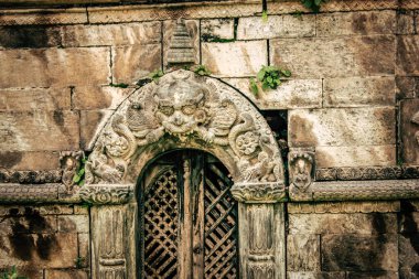 Pashupatinath Tapınağı, 5. yüzyılda yaratılan, Nepal 'in başkenti Katmandu' nun doğusundaki Bagmati Nehri kıyısında yer alan ünlü ve kutsal bir Hindu tapınağı kompleksidir.