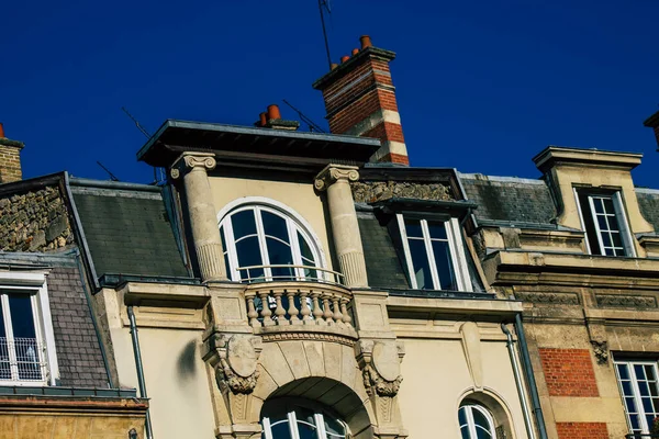 ランス フランス2020年12月21日フランスの東北部に位置するランスに位置する歴史的建造物の外観とヨーロッパで最も古い建物の1つ — ストック写真