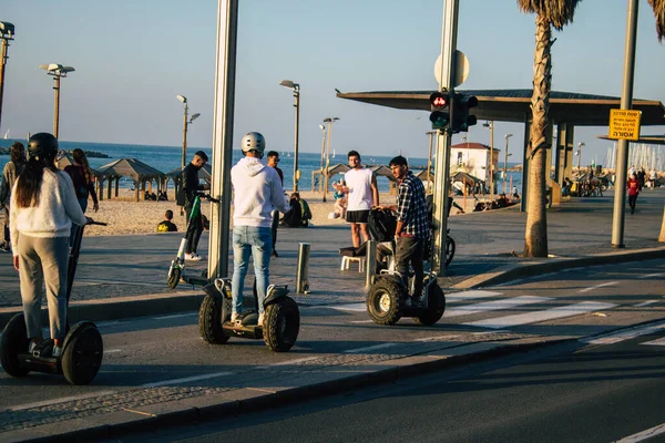 Tel Aviv Israel Diciembre 2020 Vista Personas Identificadas Rodando Por — Foto de Stock