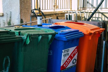 Tel Aviv İsrail 22 Aralık 2020 İsrail 'de Tel Aviv sokaklarındaki çöp konteynırının görüntüsü