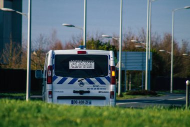 Reims France 26 Aralık 2020 Coronavirus salgını sırasında Fransa 'yı etkileyen geleneksel bir ambulansın caddelerde sürüşü