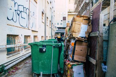 Tel Aviv İsrail 31 Aralık 2020 Tel Aviv sokaklarında yaşayan terk edilmiş evcil kedi görüntüsü ve İsrail 'deki koronavirüs salgını sırasında