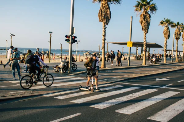 Tel Aviv Israel January 2021 View Unidentified Israeli People Walking — Stock Photo, Image