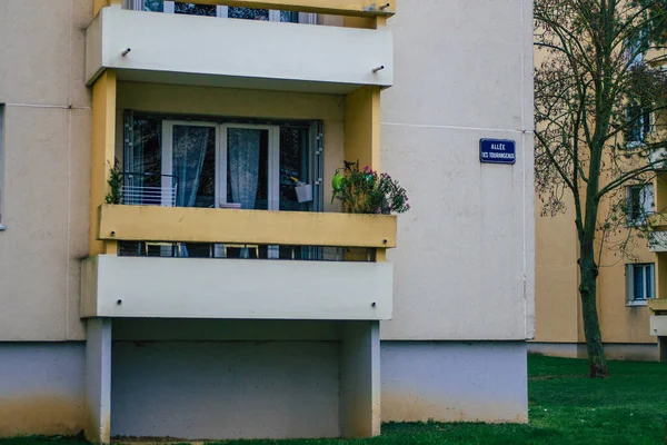 Reims Francia Enero 2021 Vista Fachada Edificio Moderno Bajo Cielo — Foto de Stock