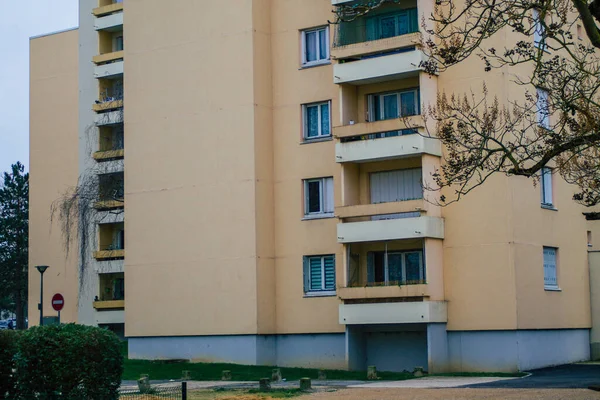 Reims Francia Enero 2021 Vista Fachada Edificio Moderno Bajo Cielo — Foto de Stock