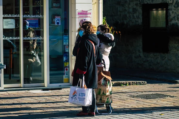 Reims France Ocak 2021 Coronavirus Salgını Sırasında Kimlikleri Belirlenemeyen Maskeli — Stok fotoğraf