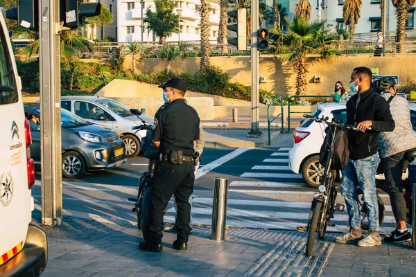 Тель Авів Ізраїль Січня 2021 Вид Ізраїльського Поліцейського Який Перевіряє — стокове фото
