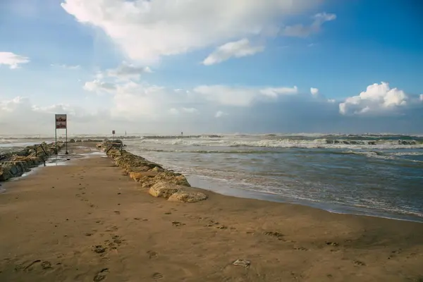 Tel Aviv Israel Ledna 2021 Pohled Prázdnou Pláž Tel Avivu — Stock fotografie