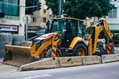 Tel Aviv İsrail 27 Ocak 2021 Kilitlenme ve Coronavirus salgını İsrail 'i vururken Tel Aviv sokaklarında bir şantiyenin görüntüsü