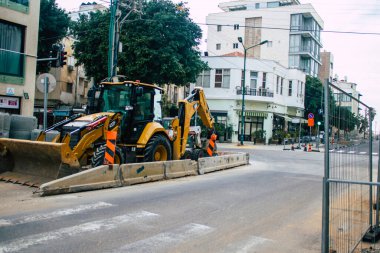 Tel Aviv İsrail 27 Ocak 2021 Kilitlenme ve Coronavirus salgını İsrail 'i vururken Tel Aviv sokaklarında bir şantiyenin görüntüsü