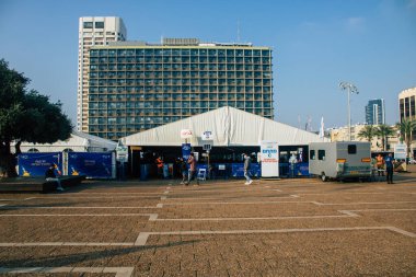 Tel Aviv İsrail 11 Şubat 2021 Coronavirus Aşılama Merkezi Rabin Meydanı 'nda, Tel Aviv' in merkezinde büyük bir halk meydanı ve insanların aşıyı almaya geldiği yerlerden biri.