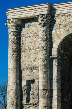 Reims France 27 Şubat 2021 Roma zafer kemeri adı verilen Reims, Fransa 'nın Grand Est bölgesinde bir şehir ve Avrupa' nın en eskilerindendir.