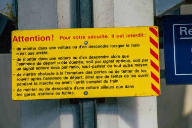 Reims, Fransa 'da Coronavirus salgını sırasında Reims şehir merkezinde bulunan Merkez Tren İstasyonu' nun 27 Şubat 2021 tarihli görüntüsü.