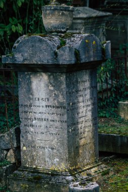 Reims France 04 Mart 2021 Kuzey Mezarlığı, 18. yüzyılın sonunda inşa edilmiş ve kentte kendilerini öne çıkaran vatandaşların çoğu kalıntıları içerir.