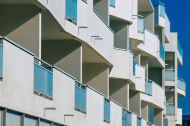 Reims France 08 Mart 2021 Modern bina Reims, Fransa 'nın Grand Est bölgesinde bir şehir ve Avrupa' nın en eski binalarından biridir.