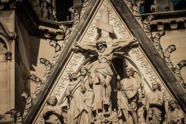 Reims France 29 Mart 2021 Notre Dame de Reims Katedrali 'nin dış cephesi, Fransa' nın Grand Est bölgesindeki tarihi bir anıt.
