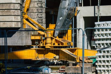 Reims 'deki koronavirüs salgını sırasında Fransa' da bulunan yeni bir binanın inşaatı 31 Mart 2021 'de Fransa' yı etkiledi.