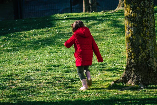 Reims Frankreich April 2021 Ein Junges Mädchen Spielt Während Des — Stockfoto