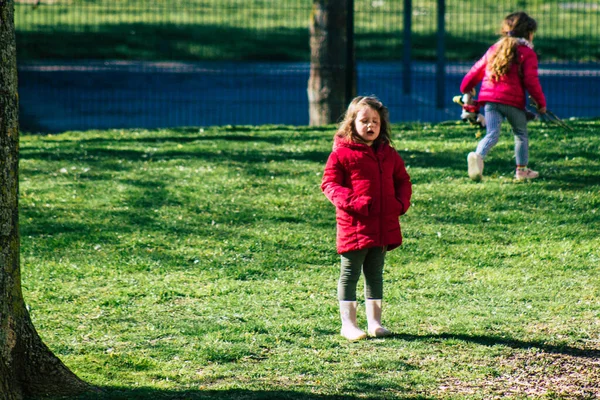 Reims Frankreich April 2021 Ein Junges Mädchen Spielt Während Des — Stockfoto